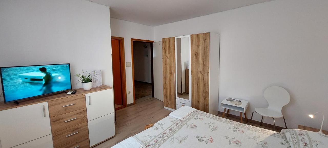 Room Eta Cres Exterior foto