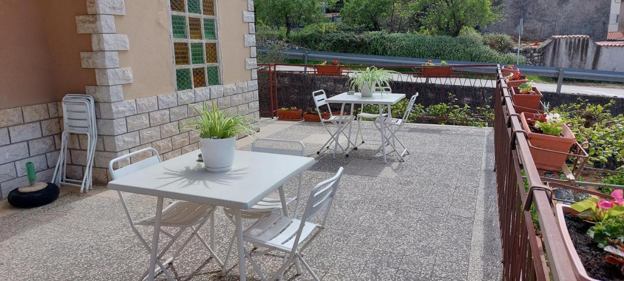 Room Eta Cres Exterior foto